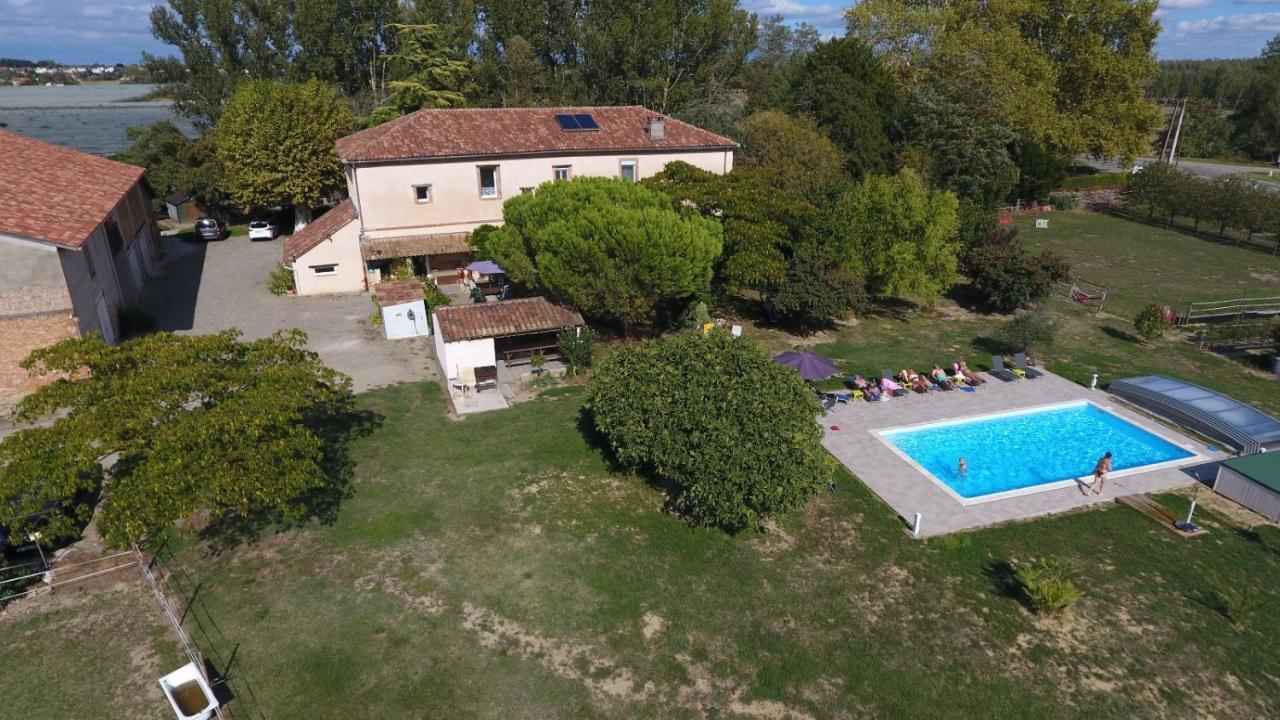 Domaine De L'Ile - Gites Et Chambres D'Hotes Castelsarrasin Ngoại thất bức ảnh